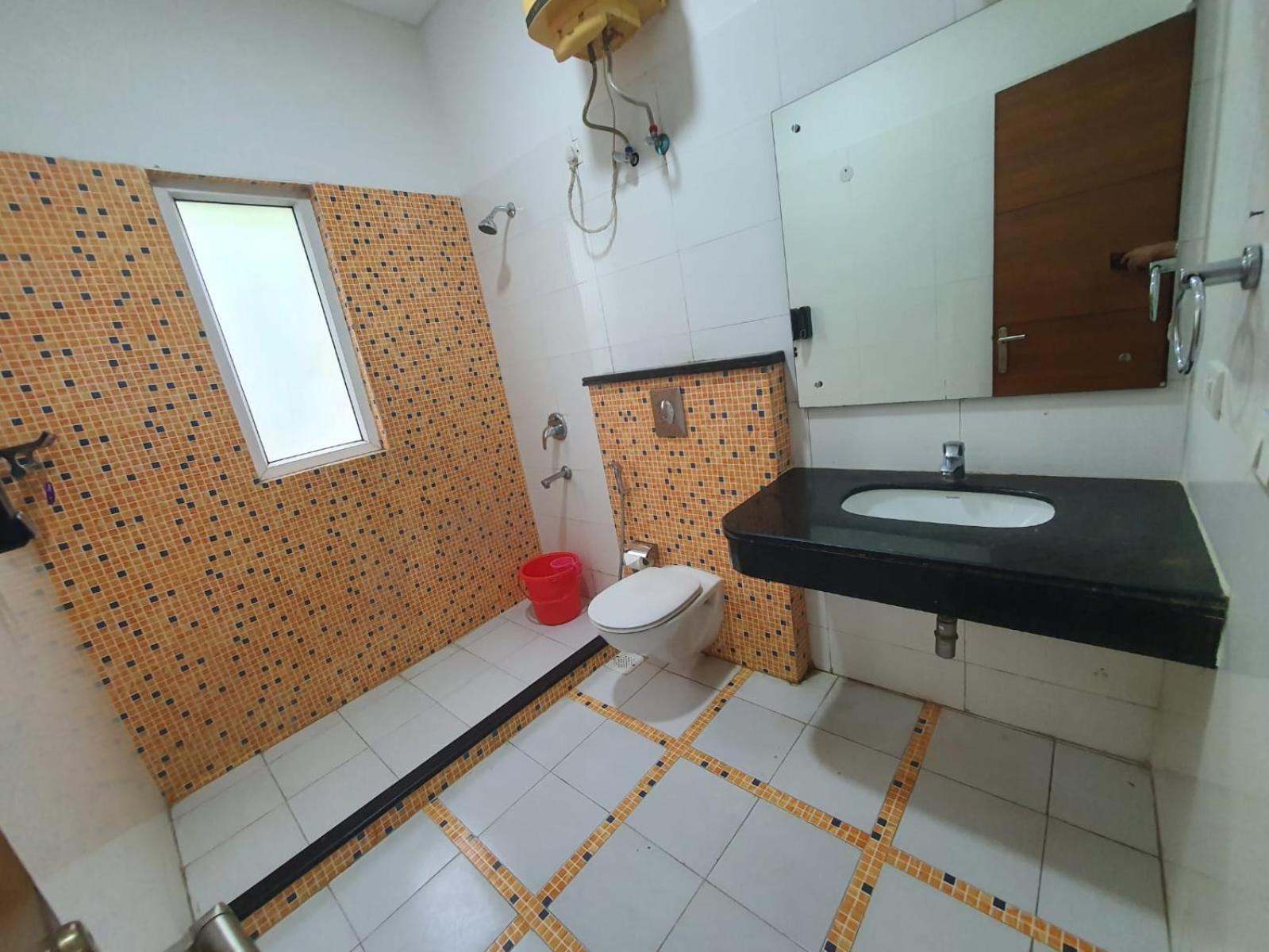 Mallenzo Suites Dlf Phase 1 Gurgáon Kültér fotó